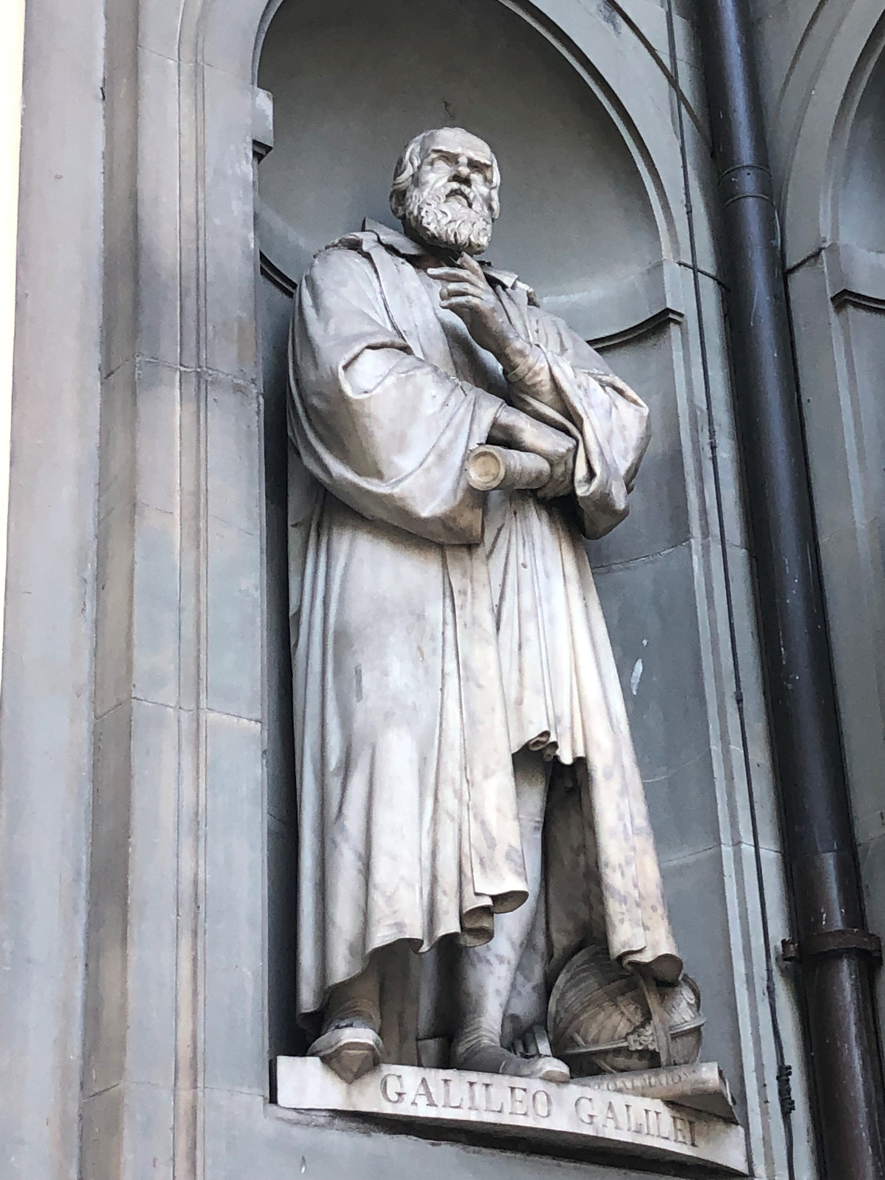 Galilei statue